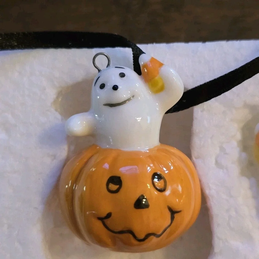 Longaberger Happy Halloween Tie-On Set Ghosts 2005 New in Box - Picture 3 of 6